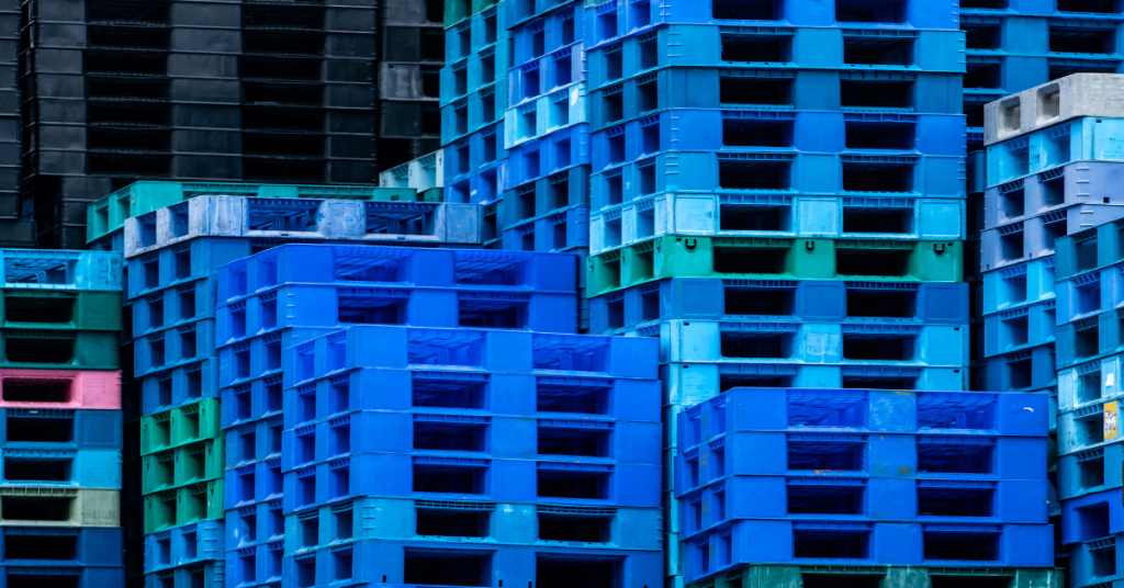 How Do Plastic Pallets Compare to Wooden Pallets in Terms of Durability?